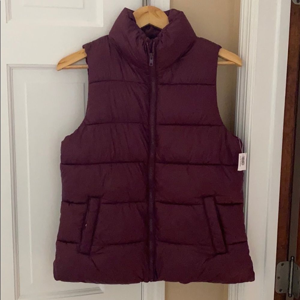 NWT Old Navy Maroon Puffer Vest